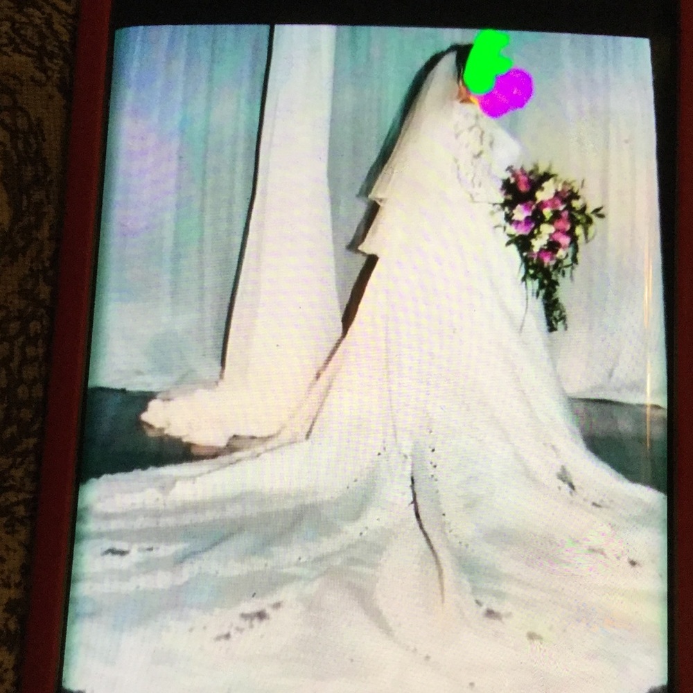 Plus size stunning 👰🏽wedding gown!