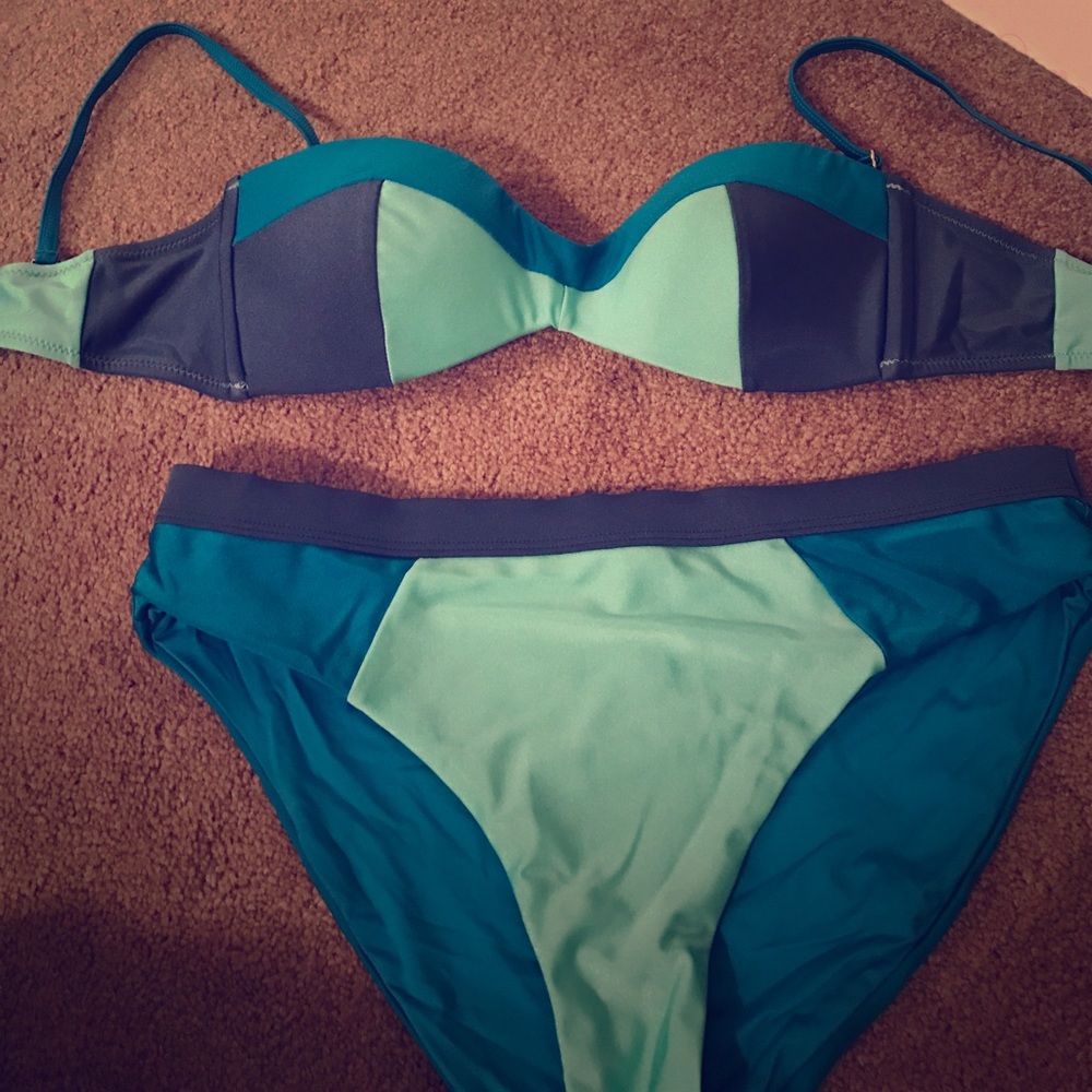 Colorblock bikini! Open to offers!