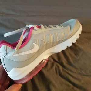 Nike Air size 8 pink and grey