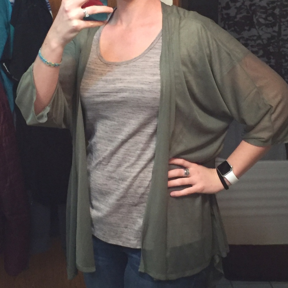 Lularoe Lindsay kimono