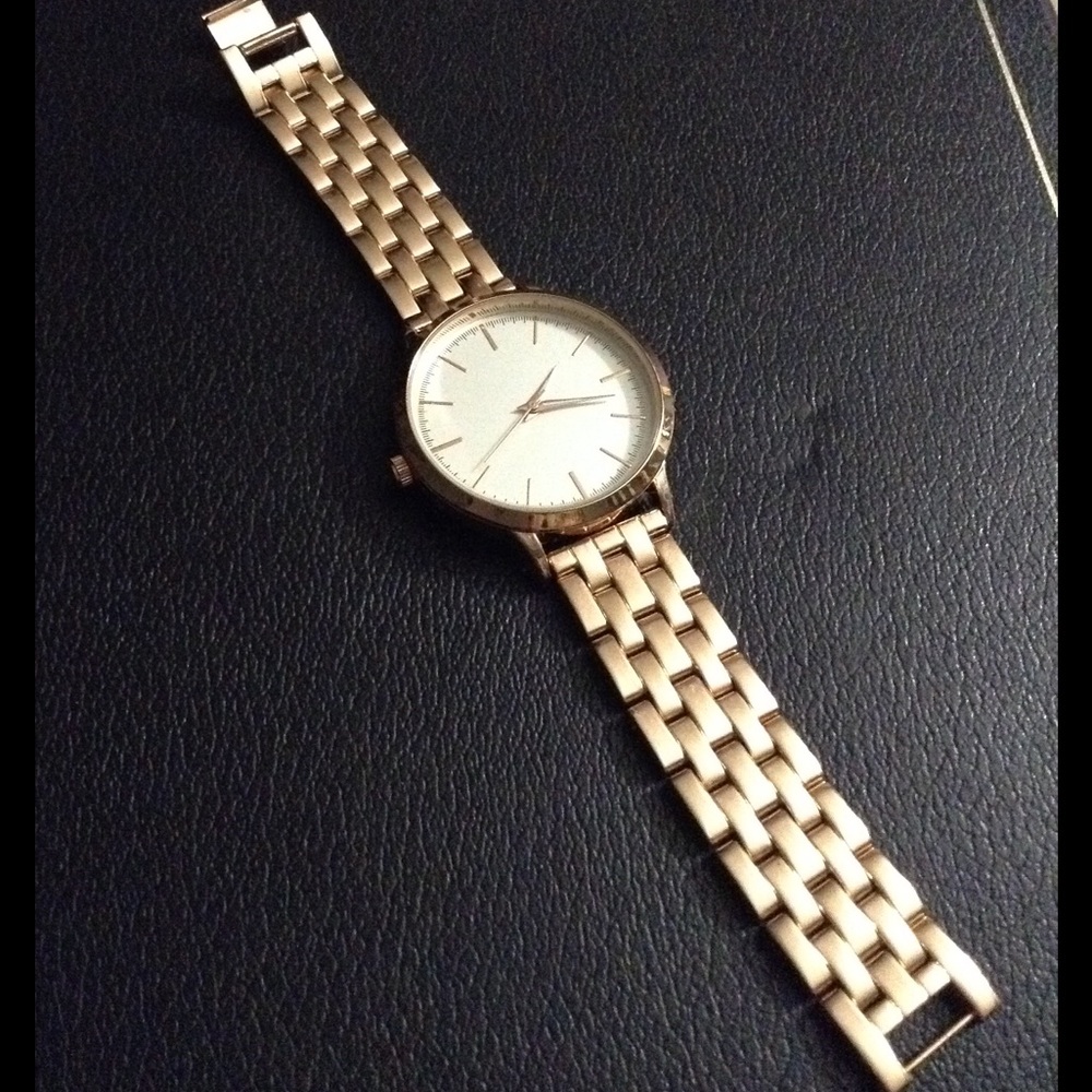 🆕GOLD WATCH BRAND NEW