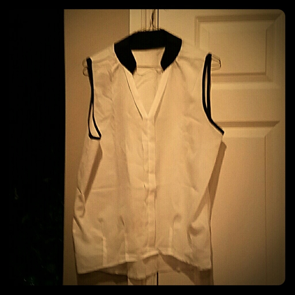 White and black sleeveless sheer Blouse
