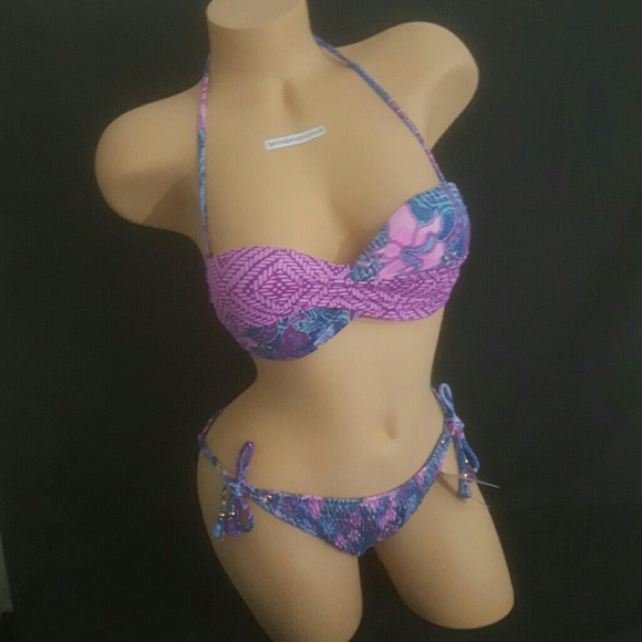 Victoria's Secret 32B M BIKINI BUNDLE NWT