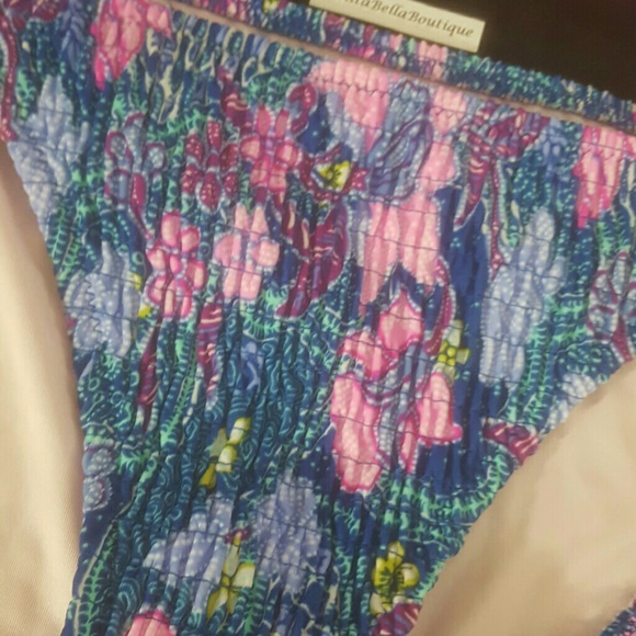 Victoria's Secret 32B M BIKINI BUNDLE NWT