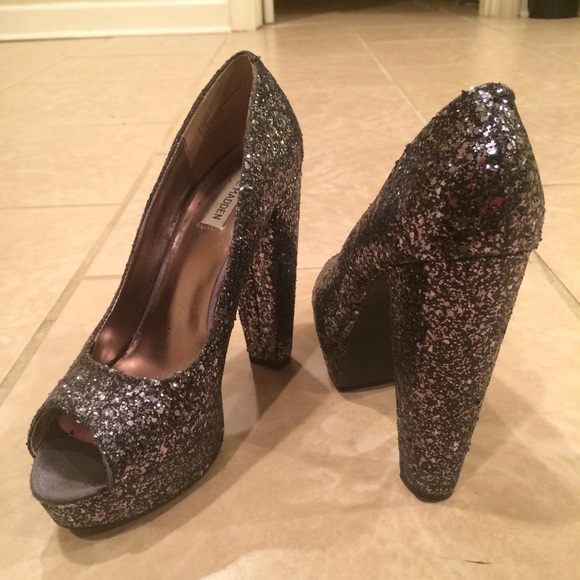 Steve Madden glitter peep toe heels - Picture 4 of 6