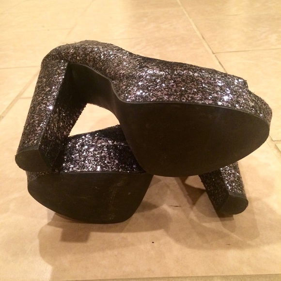 Steve Madden glitter peep toe heels - Picture 5 of 6