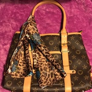 Small purse with matching wallet and coin purse