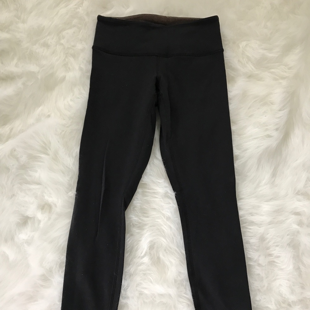Reversible Black/Brown Lululemon leggings