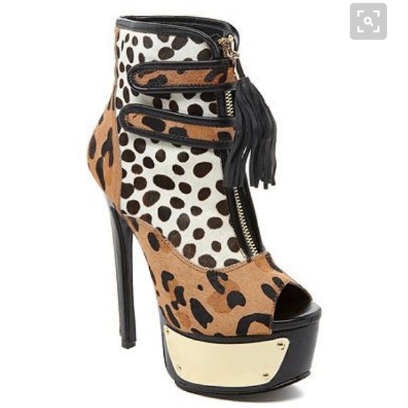 NOT FOR SALE A REPOST I NEED THESE IN MY CLOSET - Picture 1 of 1