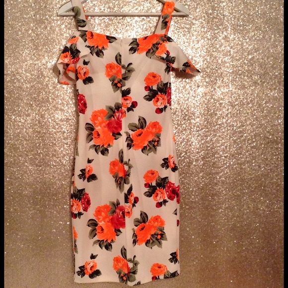 ❗GONE TODAY SALE❗️FLORAL DRESS SO CUTE! - Picture 3 of 3