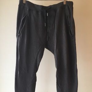 Men's Lululemon Tapered Sweatpant (L) - Navy