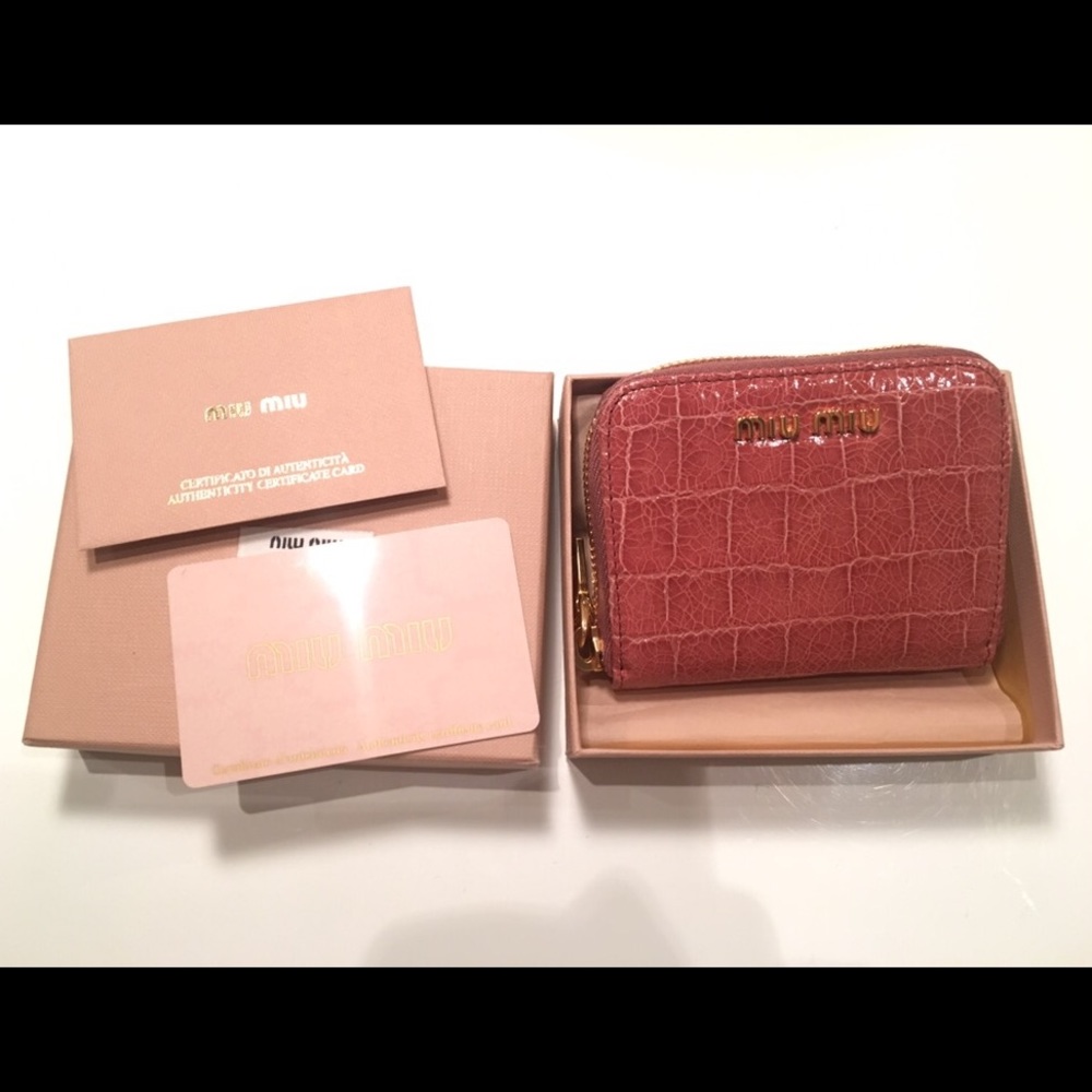 Miu Miu small wallet 🌸😊