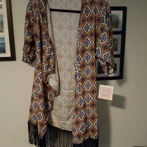 BNWT small Monroe.  Lularoe!!!
