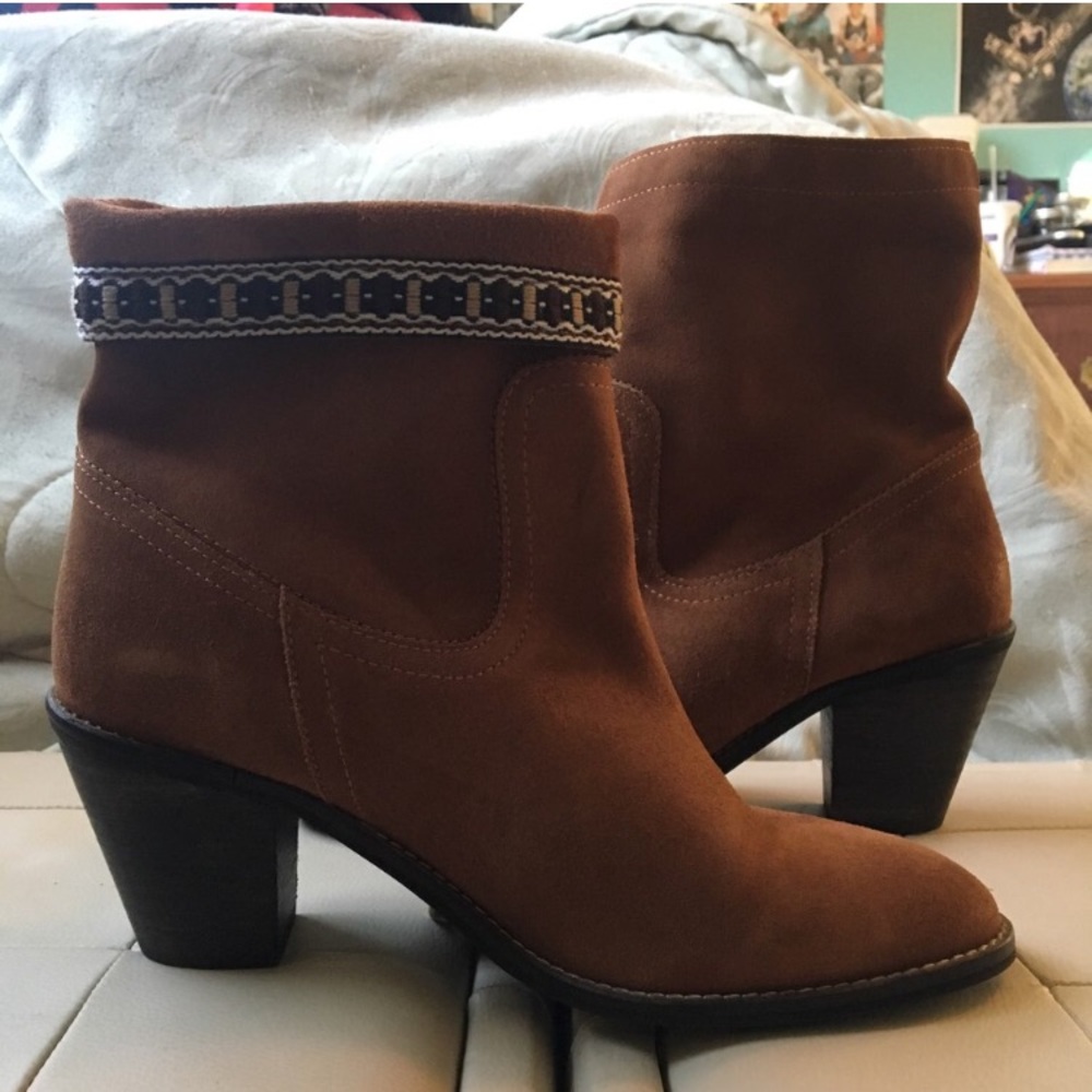 Steve Madden leather brown boots