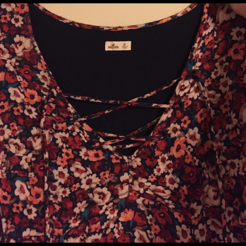 hollister floral dress - Picture 2 of 2