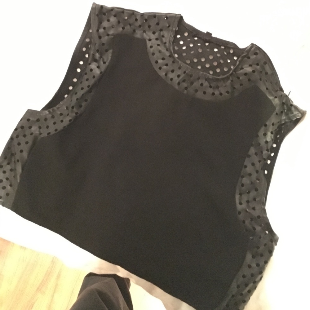 black going out top