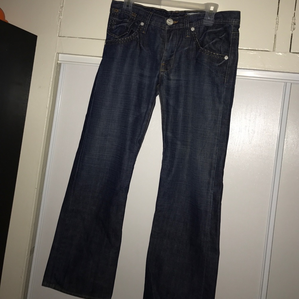 Boy cut jeans
