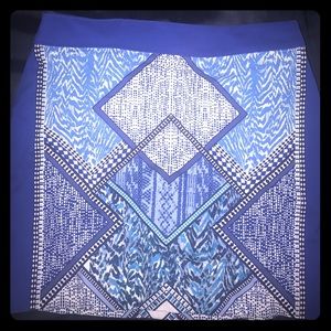 Blue and white patterned mini skirt