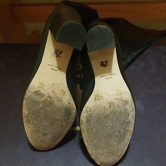 Vince Camuto Signiture - Picture 4 of 4