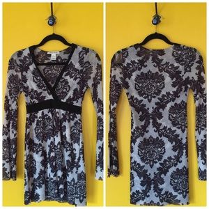 White House Black Market black and white tunic top