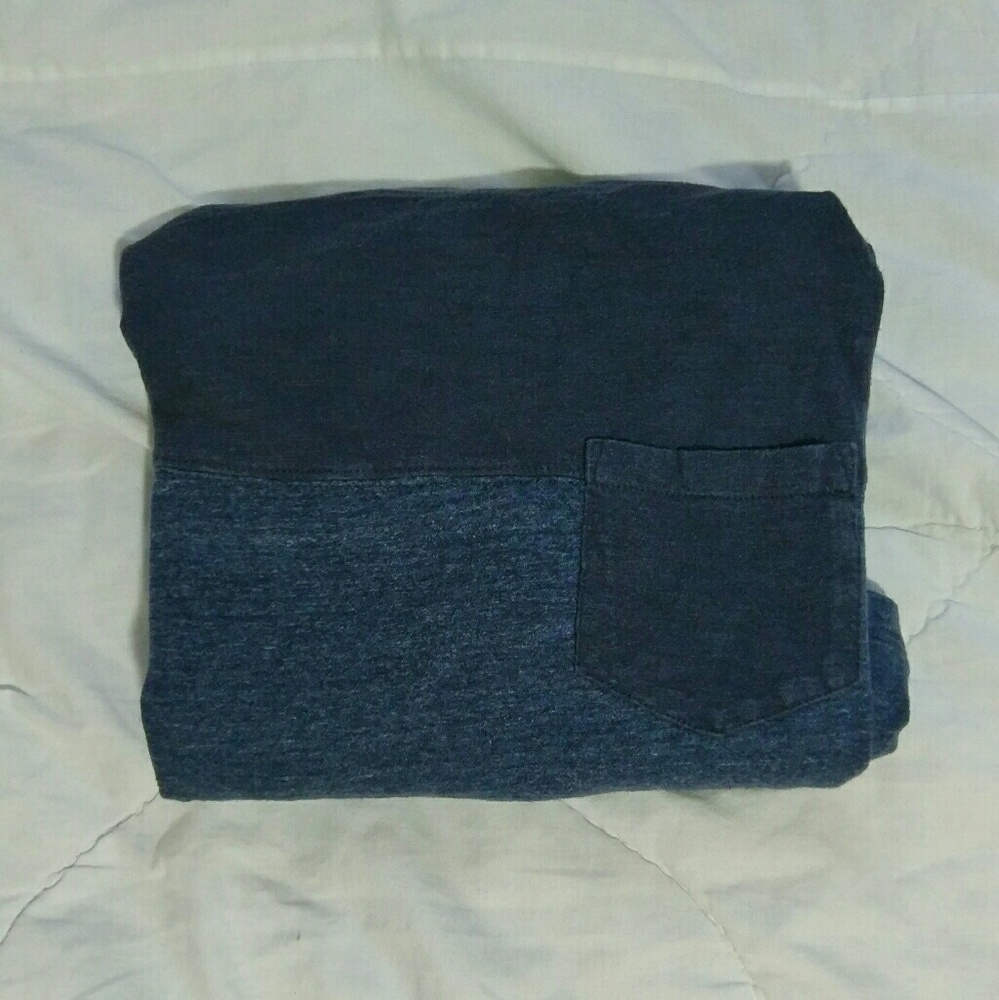 Two-toned Sonoma pocket tee