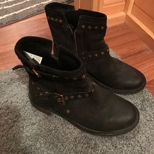 Ugg Fabrizia