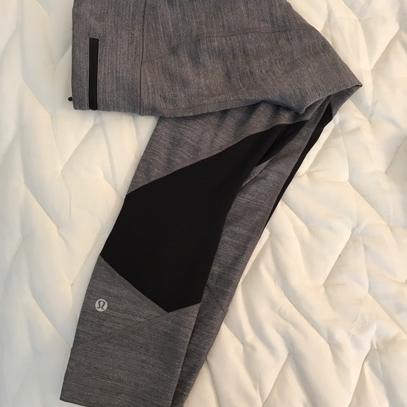 lululemon athletica Pants - *Price Reduced* Lululemon Pace Rival Crop- Size 2