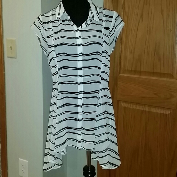 Anthropologie Tops - Meadow Rue Anthropologie Button Up Stripe Shirt Anthropologie Tops - Meadow Rue Anthropologie Button Up Stripe Shirt