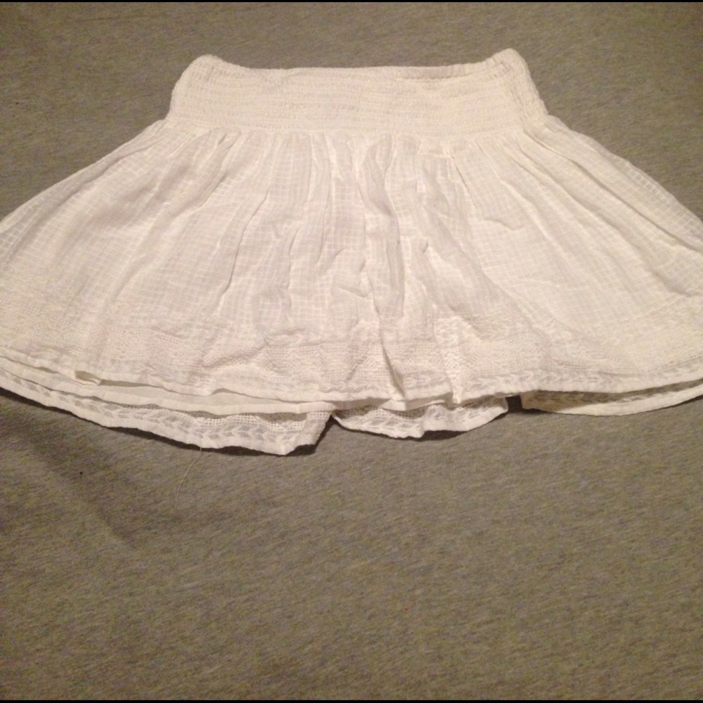 Perfect skirt for the beach or the pool 🌴🌞