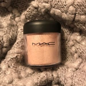 MAC Cosmetics Pigment Powder