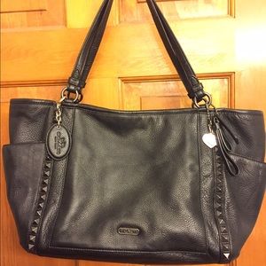 PARK LEATHER PYRAMID STUD CARRIE TOTE BLACK