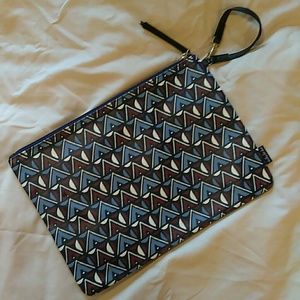 Stella and Dot wristlet