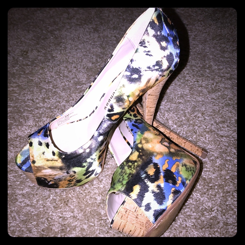 Chinese Laundry Top This Heels