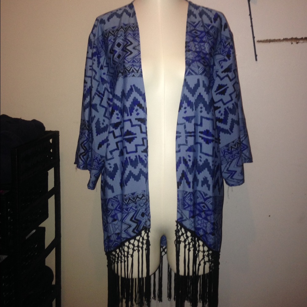 Blue aztec print kimono