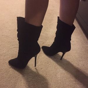 Jessica Simpson pointed black suede boots!