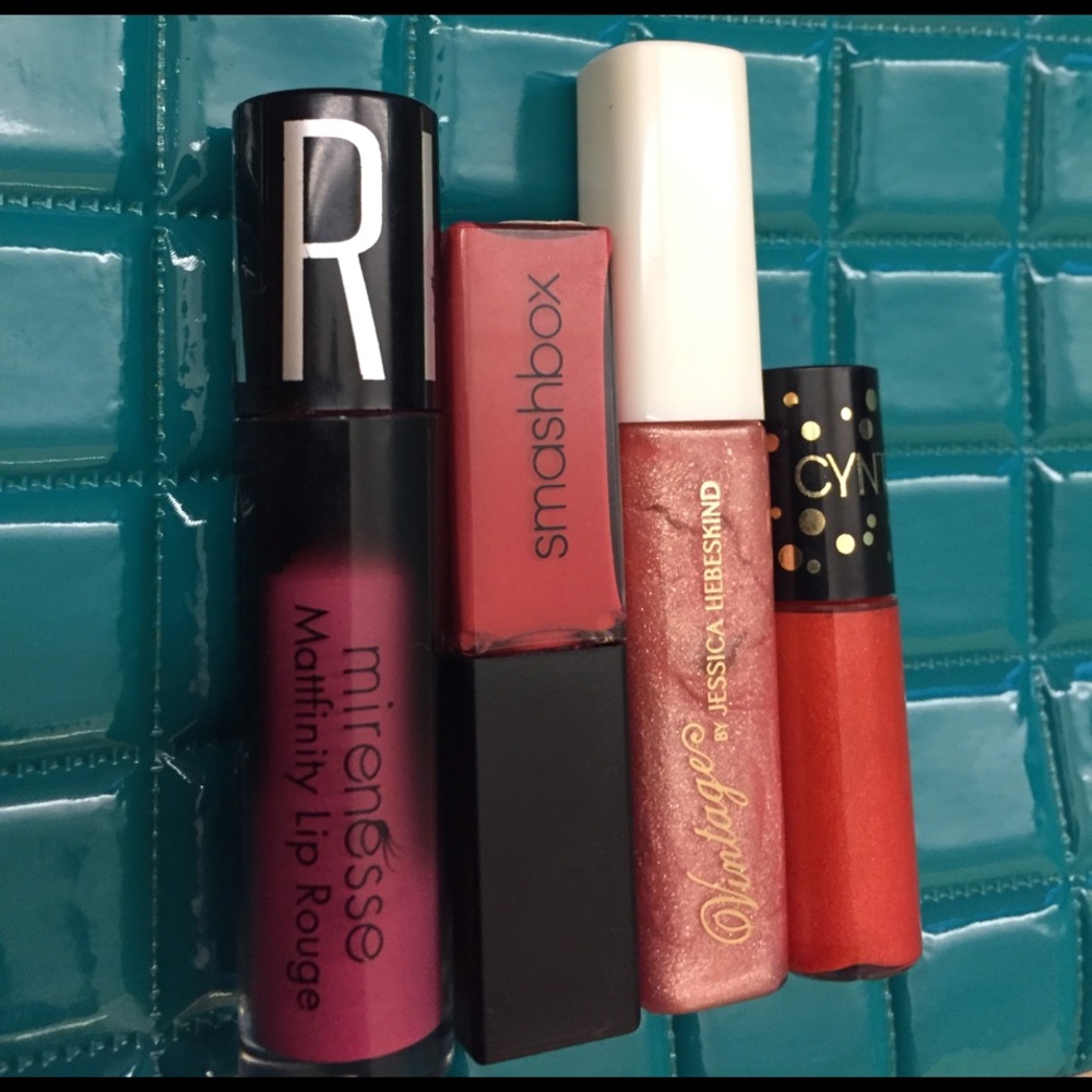 Mini lip kit bundle.