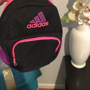 Mini Adidas Packpack!! So cute