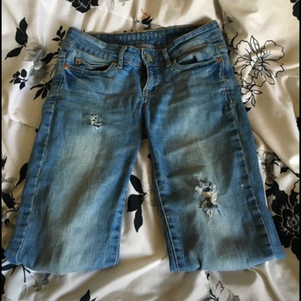 AEROPOSTALE MEDUIM WASH JEANS