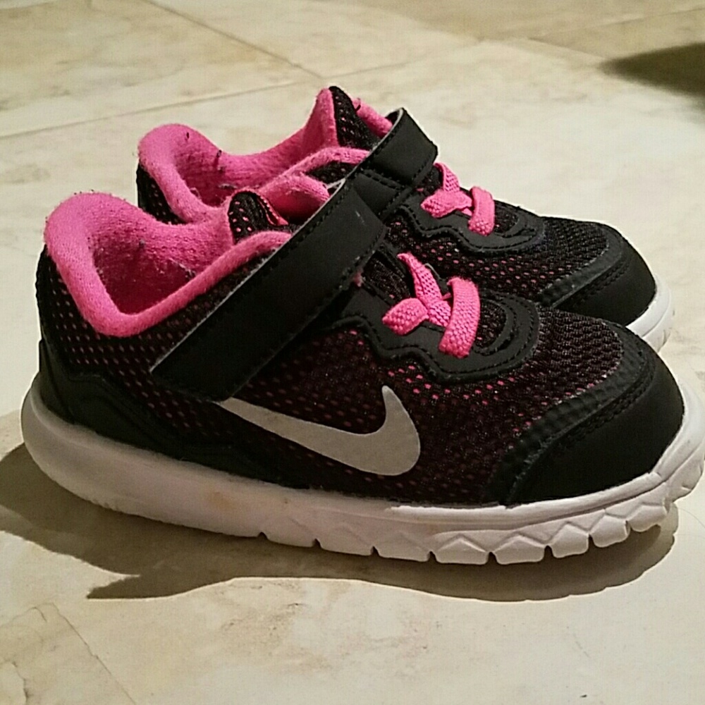 Nike sz 7C