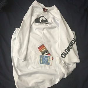 quiksilver rash guard