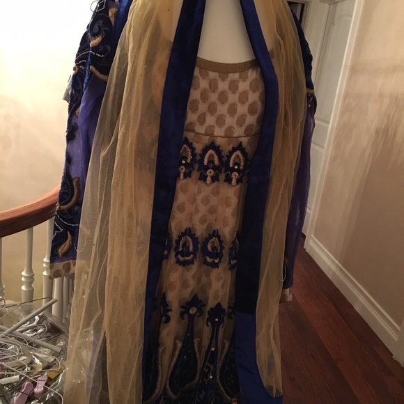Royal blue Shalwar Kameez - Picture 5 of 8