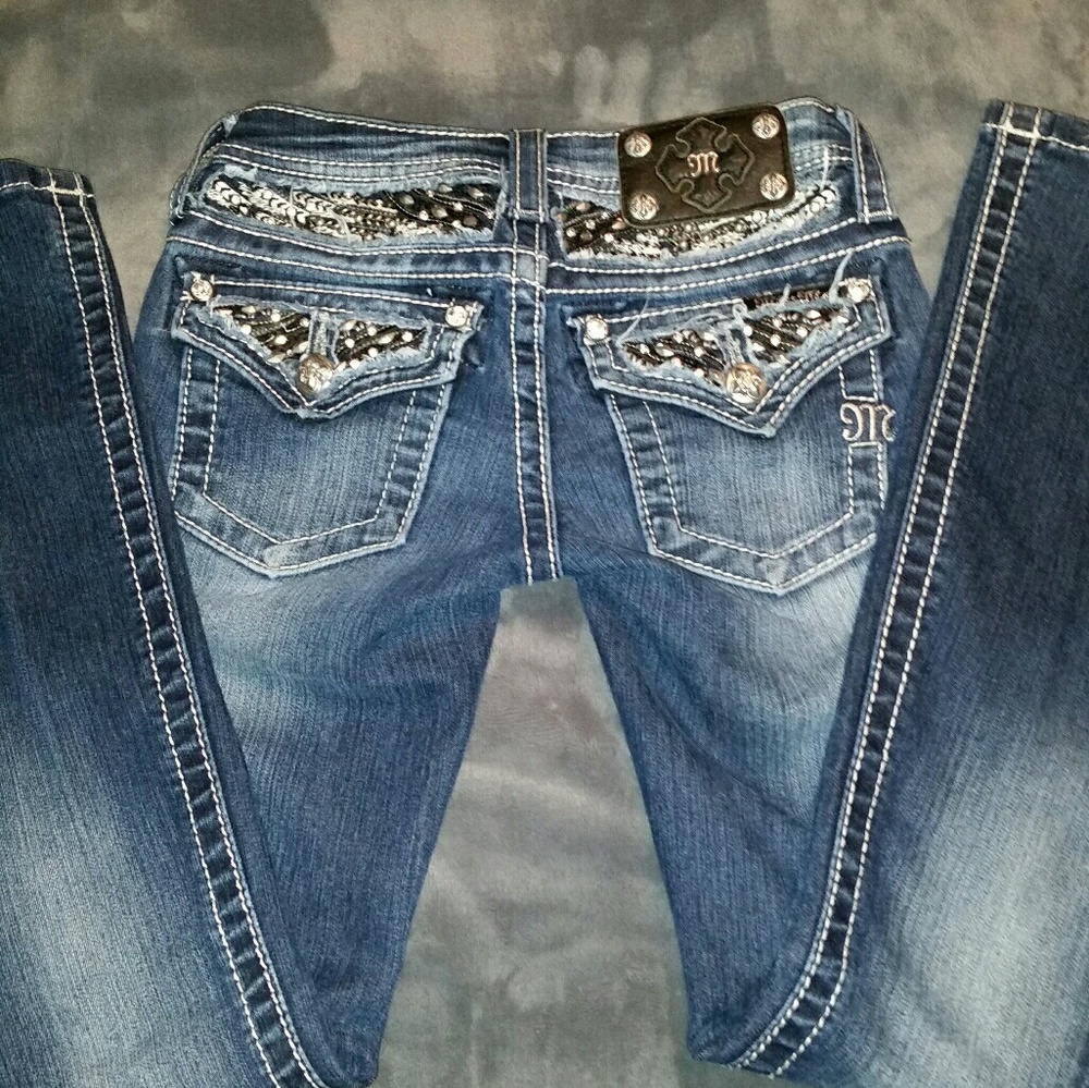 Girls Miss Me jeans