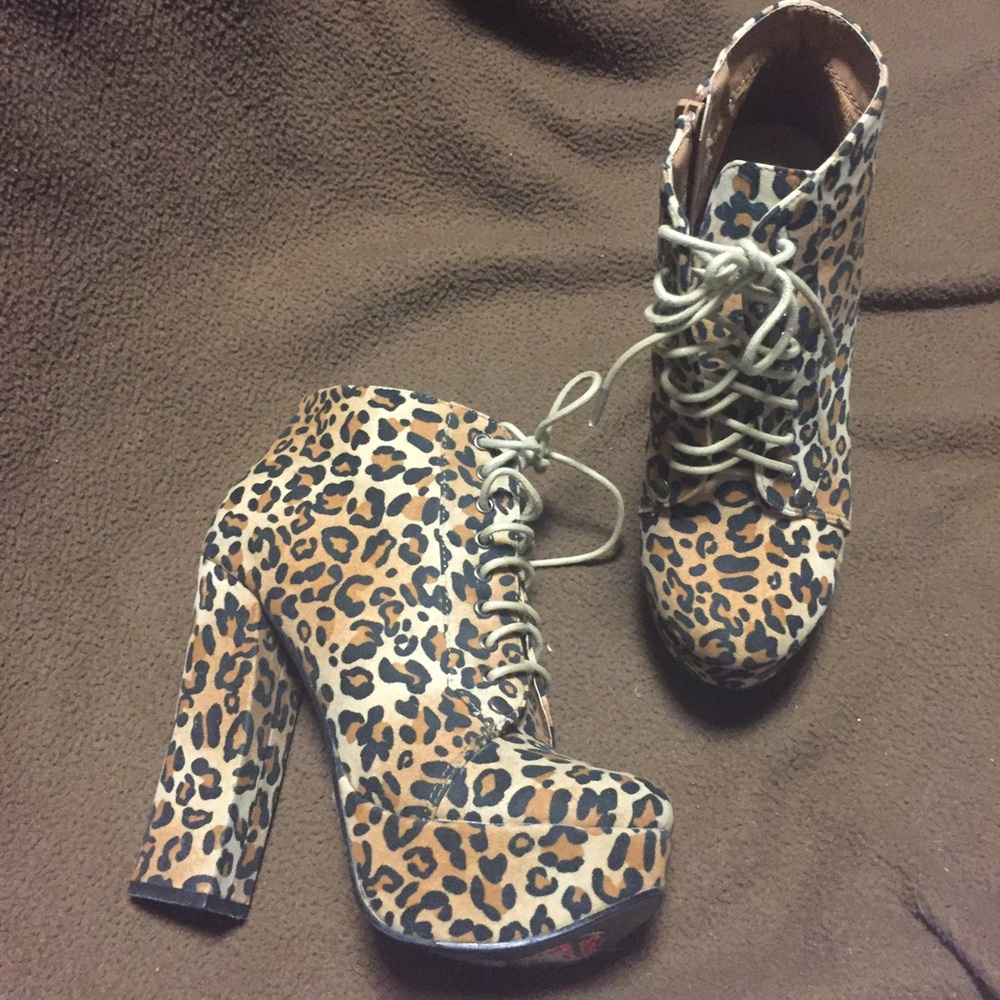 Leopard platforms