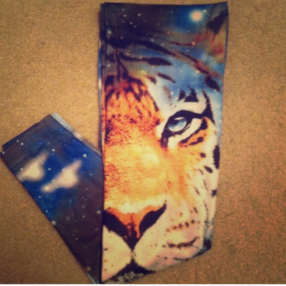 Galaxy tiger leggings