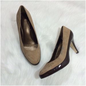Liz Claiborne Two-Tone Leather Shoes