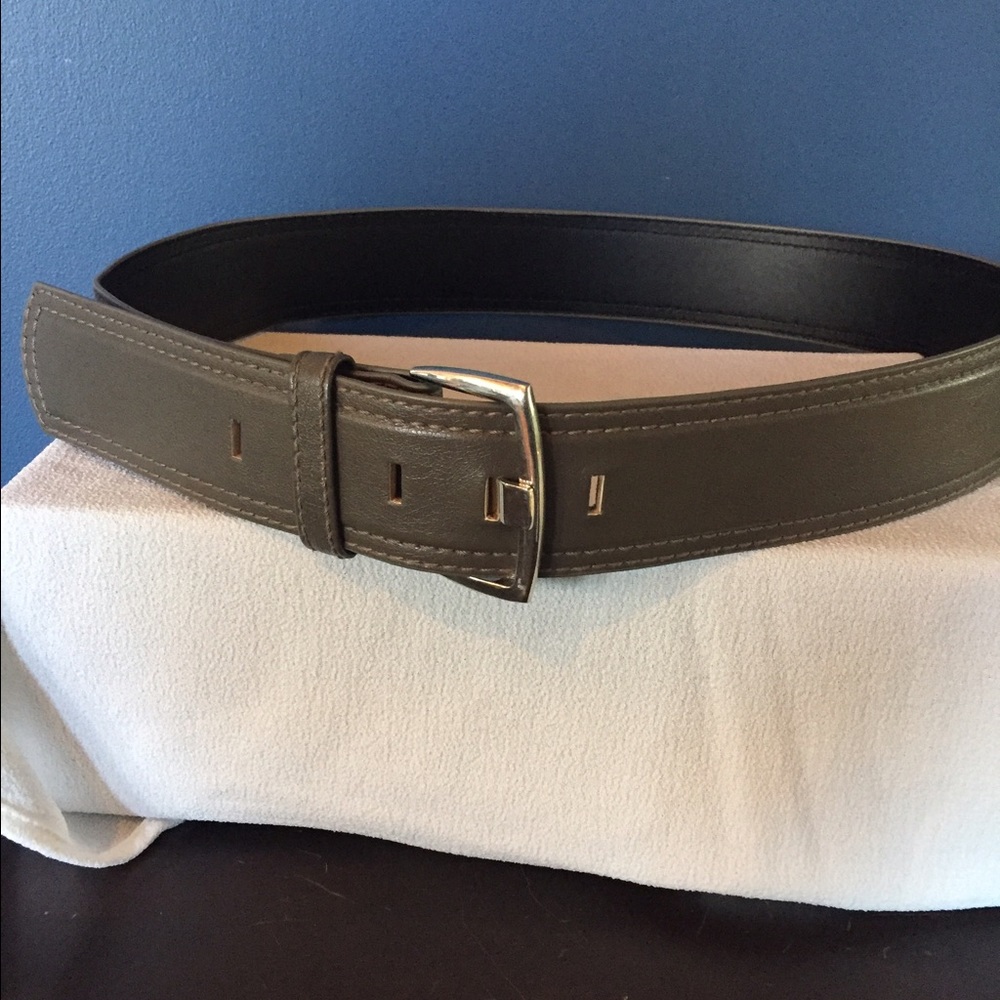 Wide grey belt