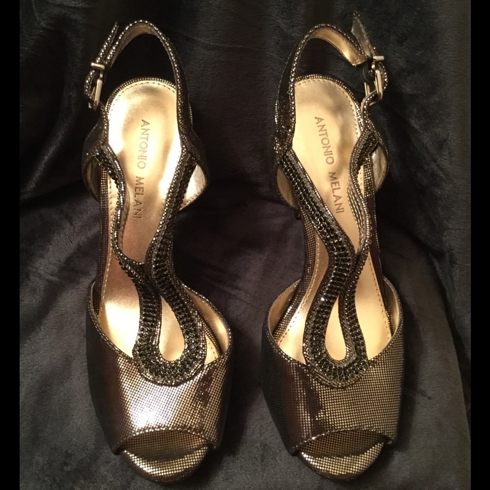 🌸Gold/Black Antonio Melani Heels🌸