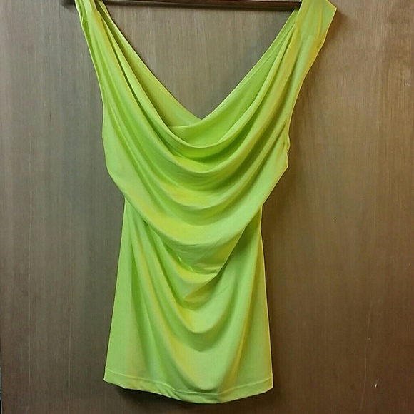 Rampage silky lime top - Picture 1 of 1