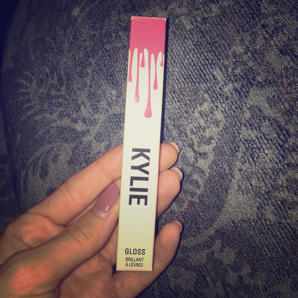 KYLIE Posie K lip gloss