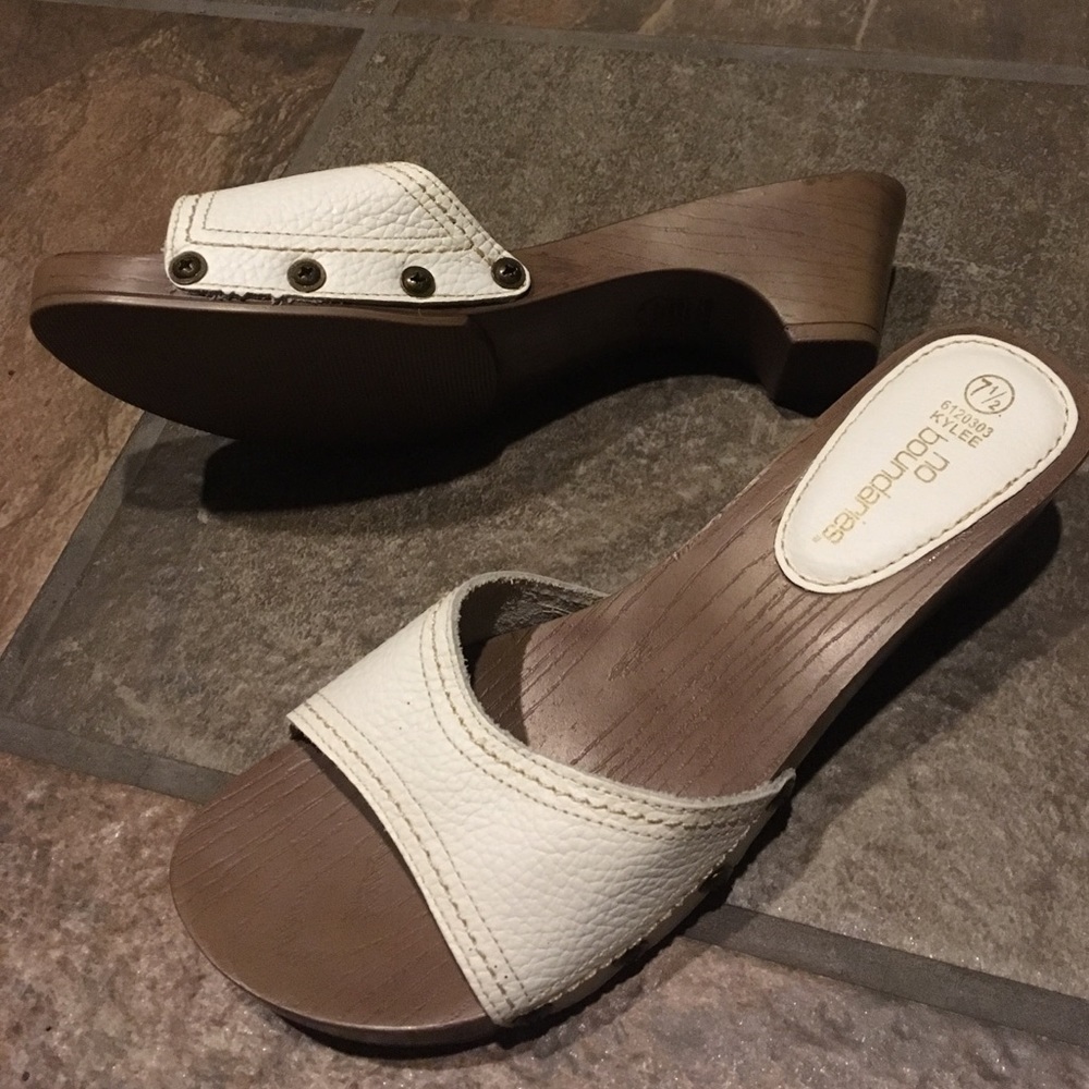 Shoes 7.5 No Boundaries white